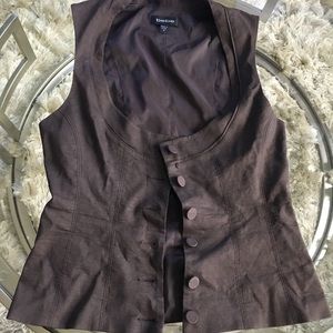 Buttoned up Vest